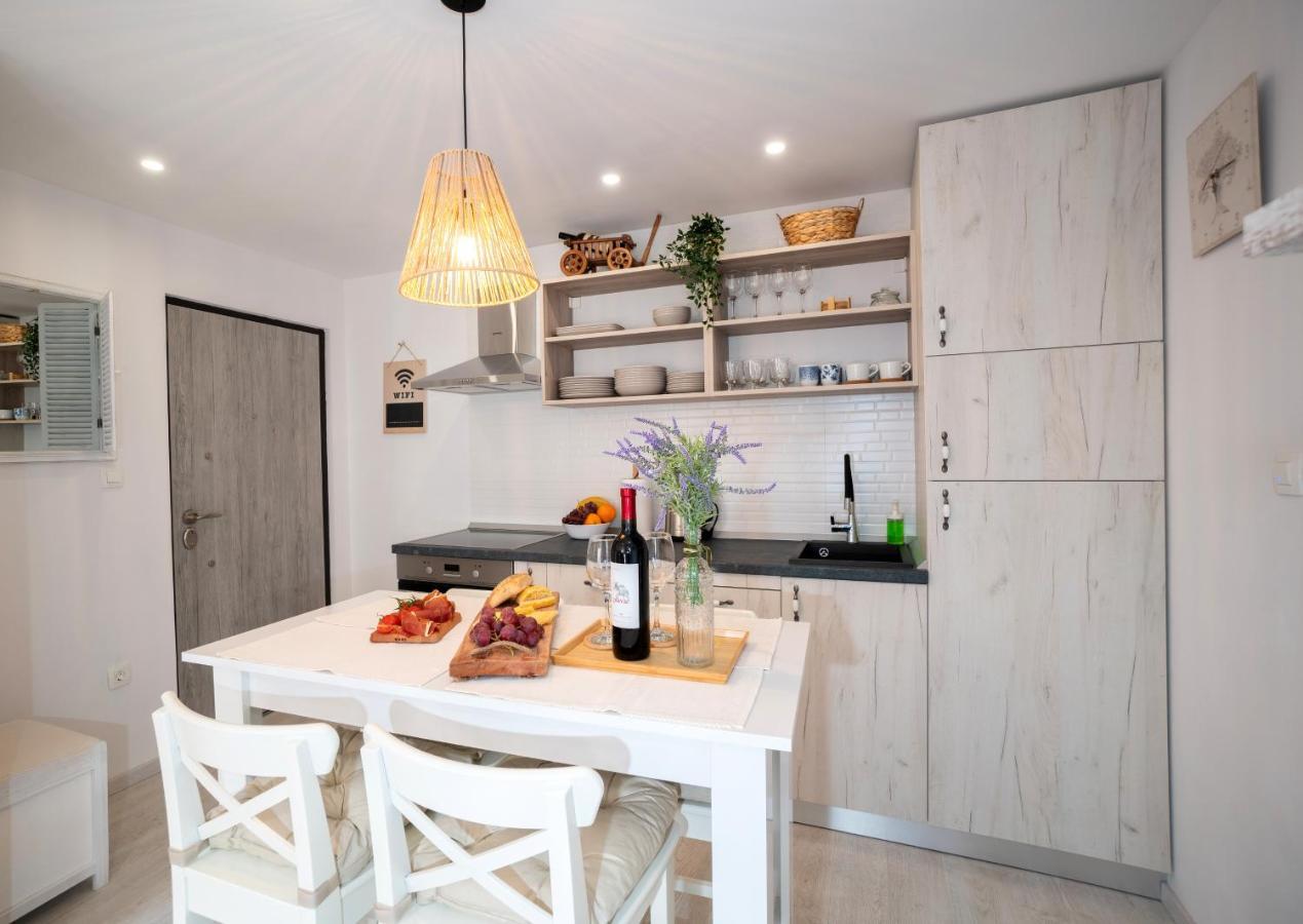 New Cozy Apartment - Center Of Old Town Omiš Eksteriør billede